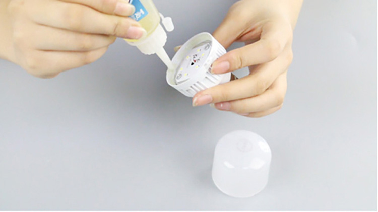 聚力耐高溫PP膠-節(jié)能燈罩中應(yīng)用案例