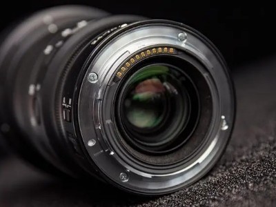 全透明鏡頭UV膠哪家比較好？廣東 東莞找聚力膠水二十多年膠水研發經驗！