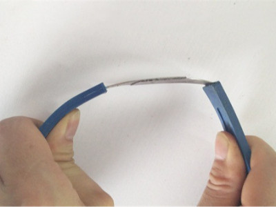 金屬專用快干膠，能把小面積鐵跟鐵粘在一起的膠水