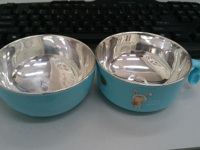 PP塑料外殼粘餐具碗內膽案例，用聚力PP粘金屬膠水廠家事半功倍