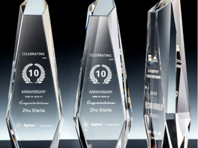 水晶獎杯用什么膠水好，聚力UV無影膠水無痕跡粘接力強