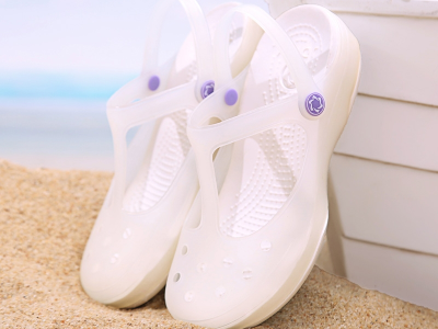 粘接TPU用什么膠水好？聚厲牌TPU塑料專(zhuān)用有韌性快干膠