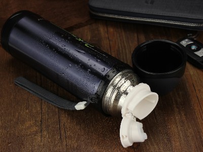 保溫水杯用聚厲牌環保無氣味膠水粘接案例！