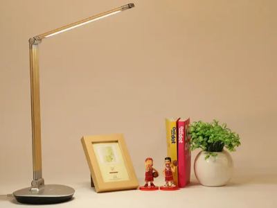 快干膠粘接臺燈塑料模塊，高強度不發(fā)白