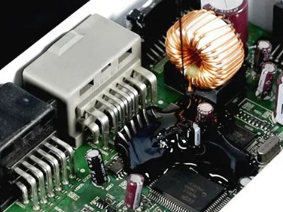 線路板使用壽命如何提升？線路電子絕緣灌封膠不可少！