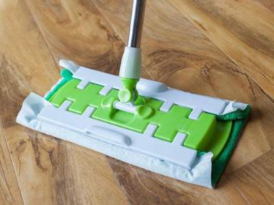 ABS靜電海綿拖把用什么膠水？選用聚力環(huán)保無腐蝕EVA強(qiáng)力膠水