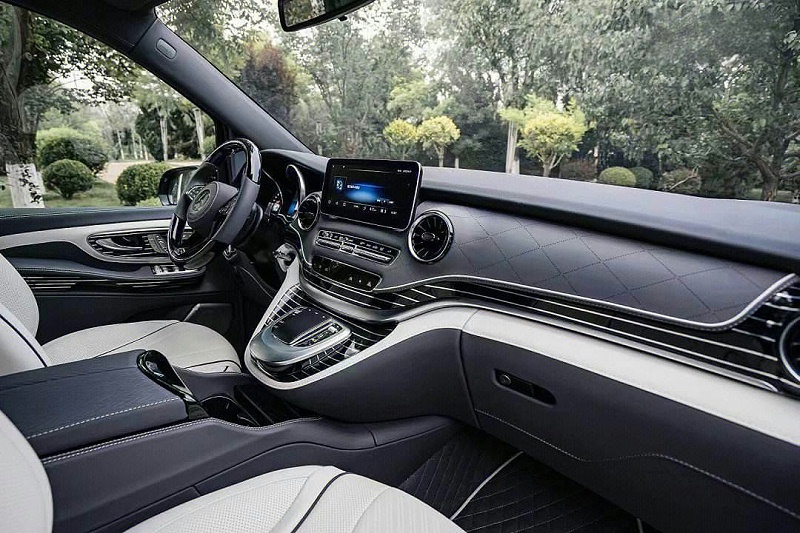 汽車頂棚與內(nèi)飾板圖2